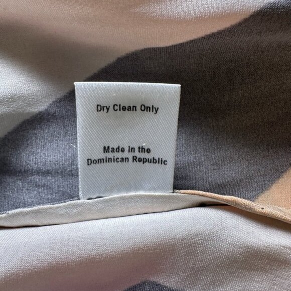 $138 Megan Renee, Organic Silk Button Up Blouse - Plus Size 2X - Colorful & Soft - Picture 7 of 9